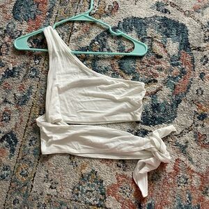 One shoulder tie crop top